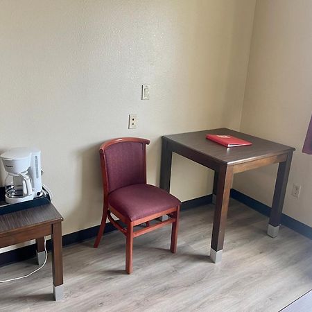 Econo Lodge Inn & Suites Corning Chambre photo