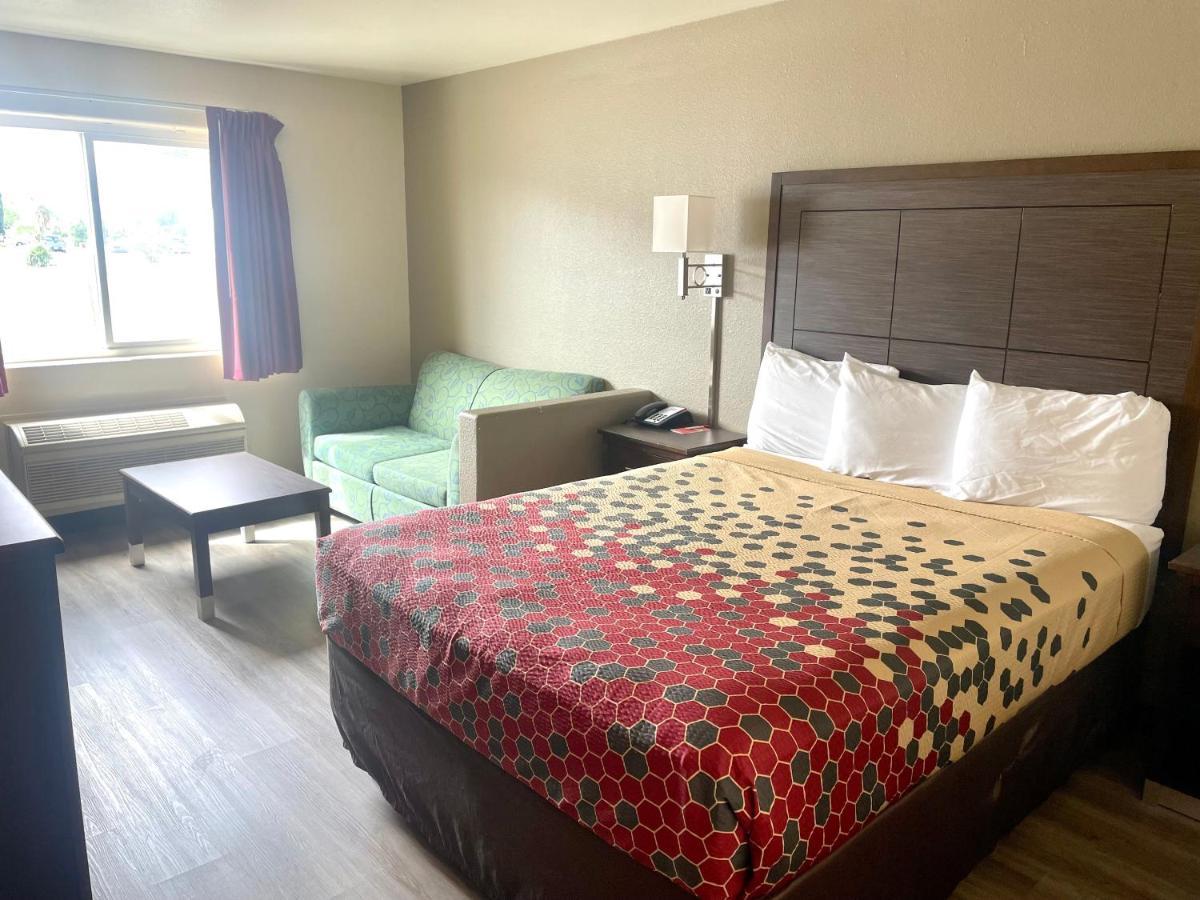 Econo Lodge Inn & Suites Corning Extérieur photo