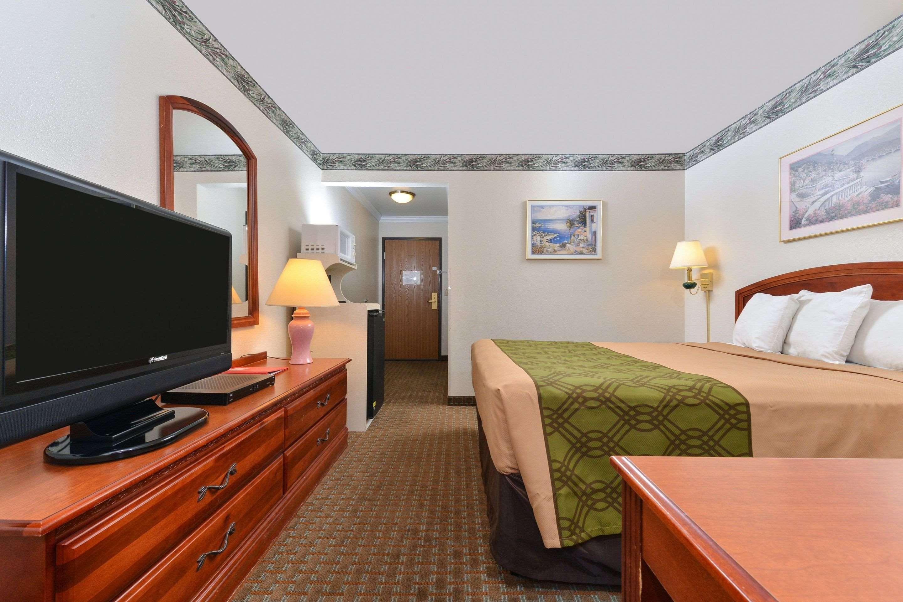 Econo Lodge Inn & Suites Corning Extérieur photo