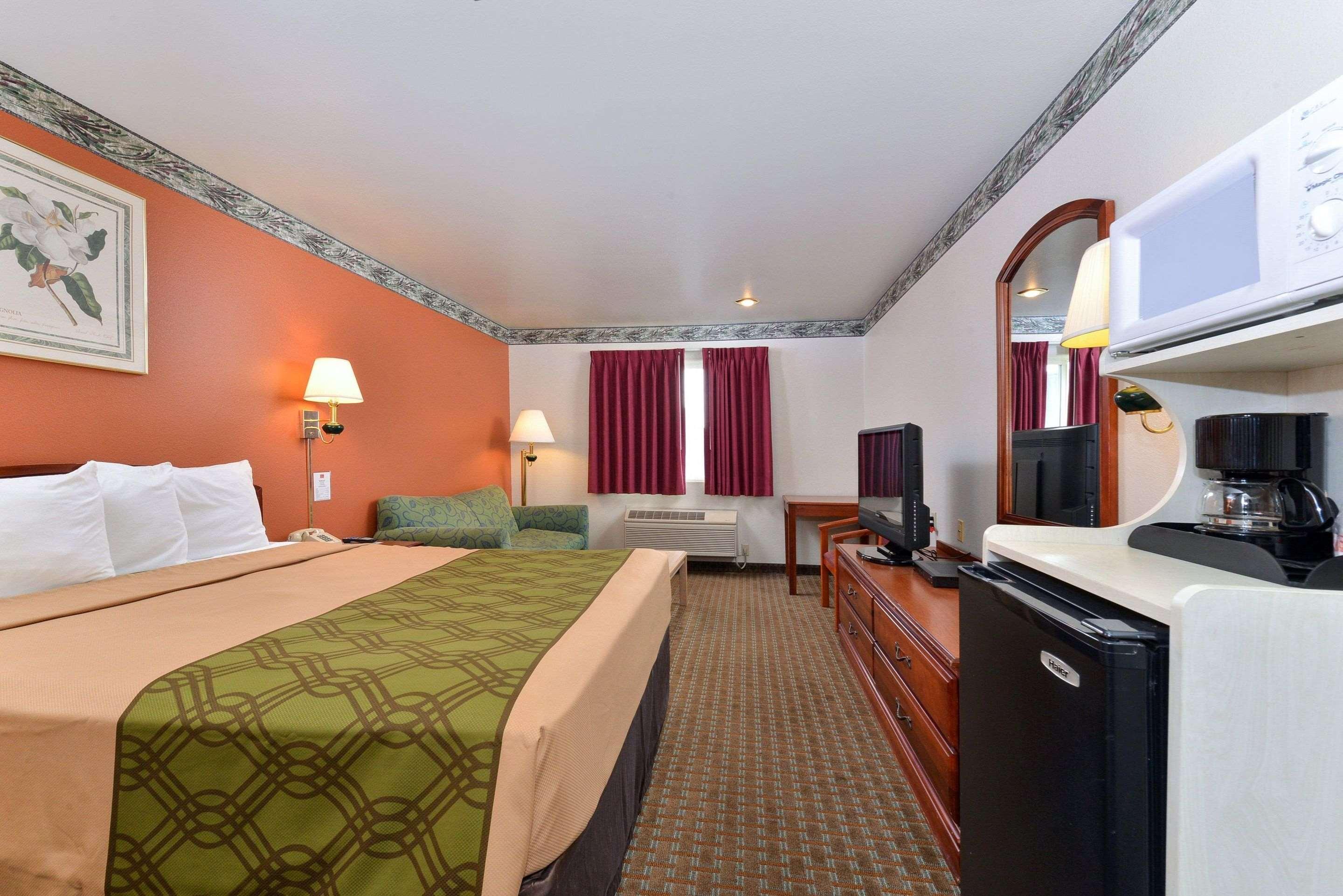 Econo Lodge Inn & Suites Corning Extérieur photo