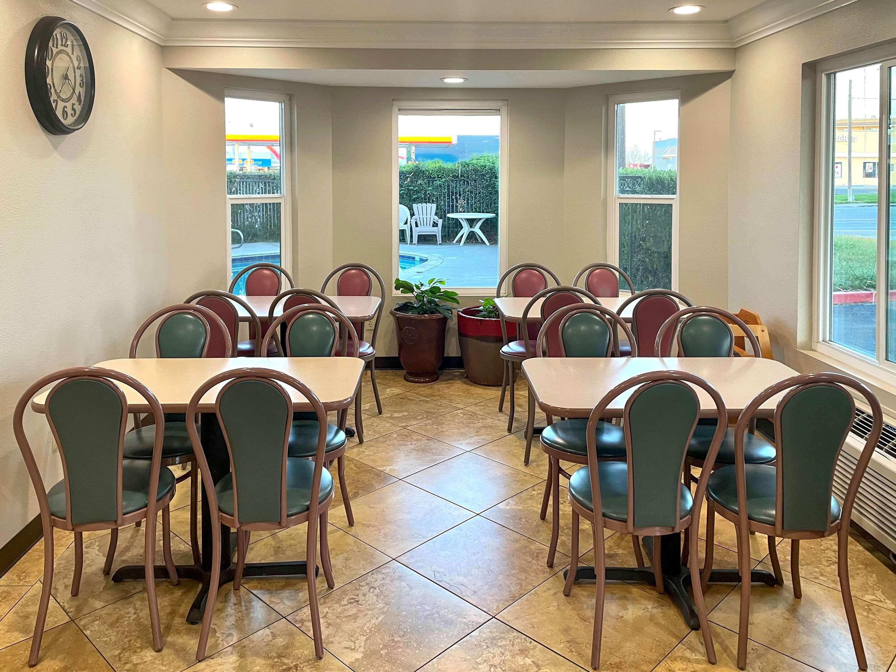 Econo Lodge Inn & Suites Corning Extérieur photo