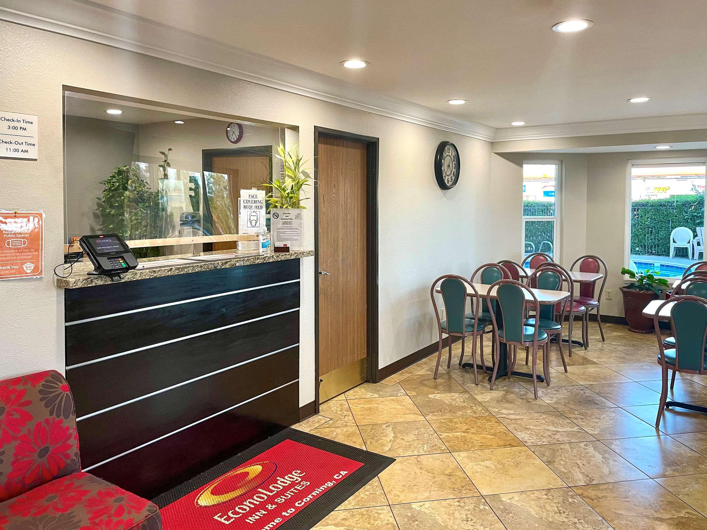 Econo Lodge Inn & Suites Corning Extérieur photo