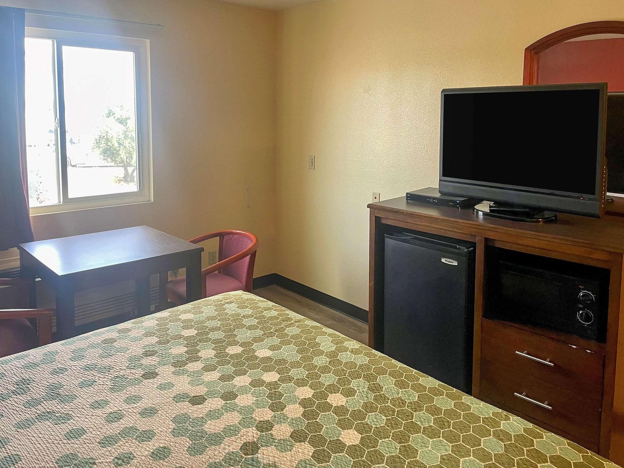 Econo Lodge Inn & Suites Corning Extérieur photo
